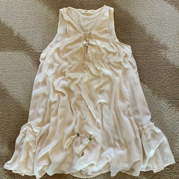 🎉HP🎉 Beautiful Cream Boho Beach Dress - Picture 4 of 5